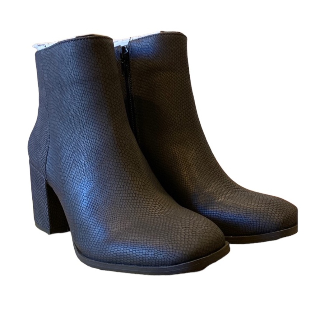 ❌❌❌❌SOLD❌❌❌❌New 👠 booty with heel